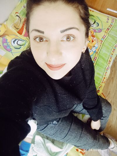  ,   Marinka, 26 ,   ,   