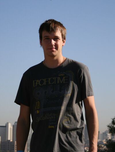  ,   Artem, 35 ,   