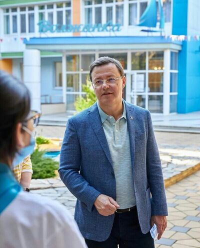  ,   David, 57 ,     , c 
