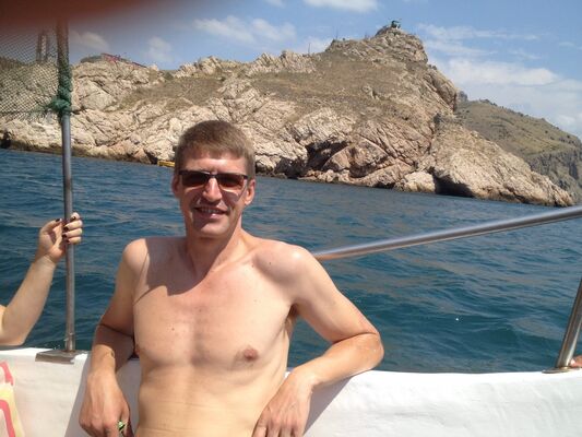  ,   Pavel, 47 ,   ,   , c 