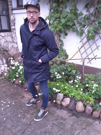  ,   Daniel, 42 ,   ,   , c 