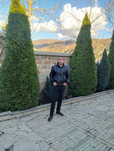  ,   Jirair, 33 ,   ,   