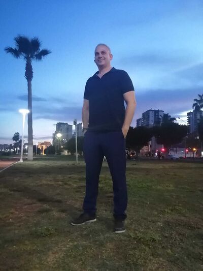  ,   Zeczeo, 46 ,   ,   , c 
