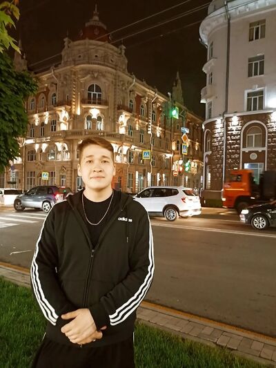  ,   Denis, 24 ,   ,   