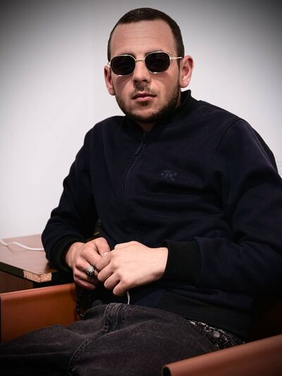  ,   Valer, 20 ,   ,   