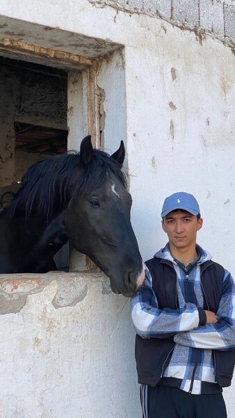  ,   Diyorbek, 20 ,   ,   