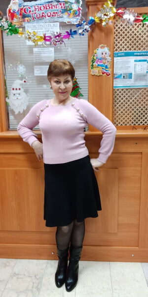  ,   Elena, 54 ,  