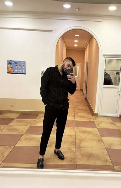  ,   Hamlet, 27 ,   ,   