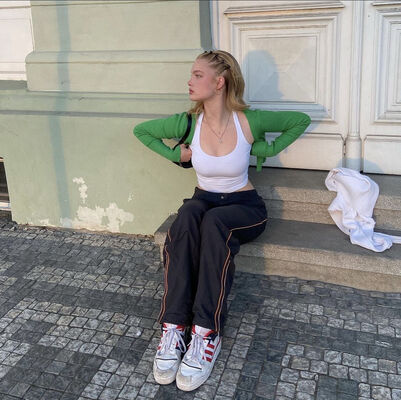  ,   , 23 ,   ,   