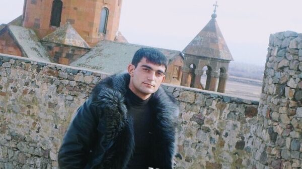  ,   Alik, 35 ,   ,   , c 