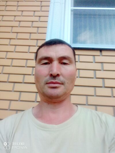 ,   Gulom, 40 ,   ,   