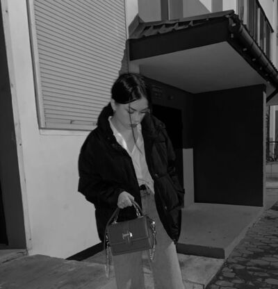  ,   Milka, 24 ,   ,   