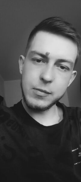  ,   Alikhan, 28 ,   c 