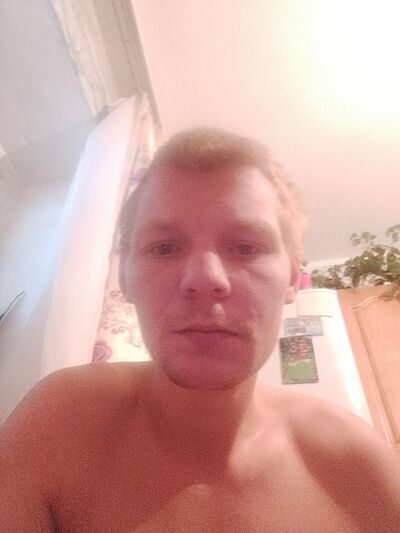  ,   Vladislav, 25 ,   ,   