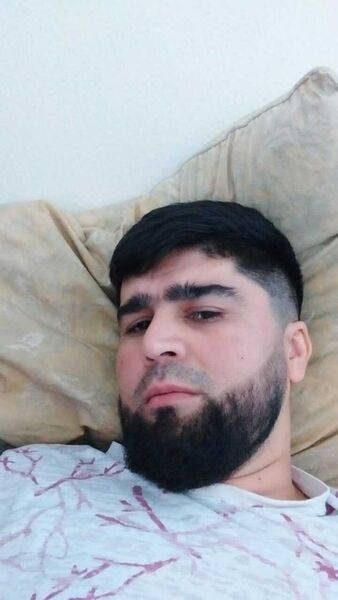  -,   Ali, 25 ,   ,   