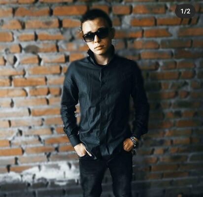  ,   Mark, 23 ,   