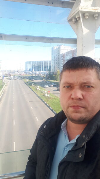  ,   Maxim, 39 ,   