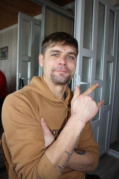  ,   Sergiu, 31 ,   ,   