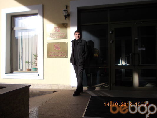   ,   Hesher, 38 ,   