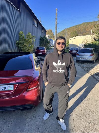  ,   Henry, 29 ,   ,   