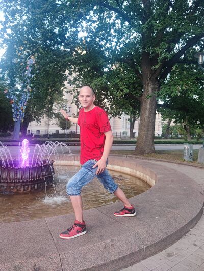  ,   Sergejs, 38 ,   ,   