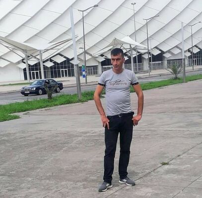  Bielany Wroclawskie,   Irakli, 37 ,   ,   