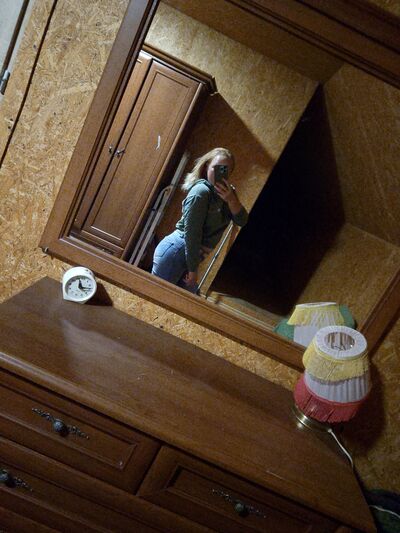  ,   Elena, 27 ,   ,   