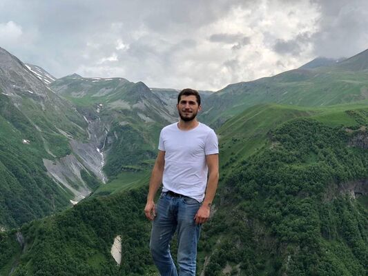  ,   Beka, 33 ,   ,   , c , 