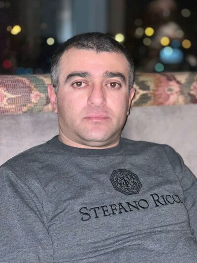  ,   Hovo, 42 ,     , c , 