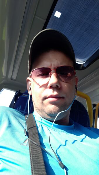  ,   Viktor, 43 ,   ,   