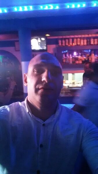  ,   Alex, 41 ,   