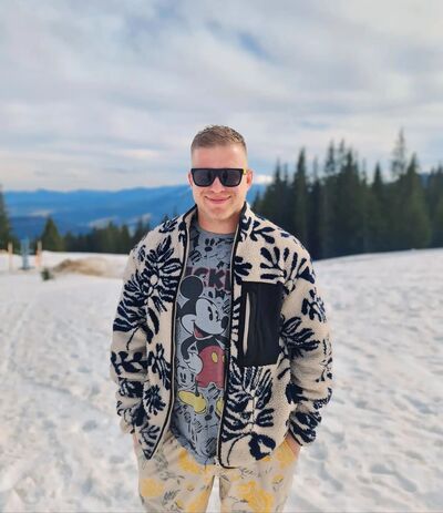  ,   Vadimir, 42 ,   ,   