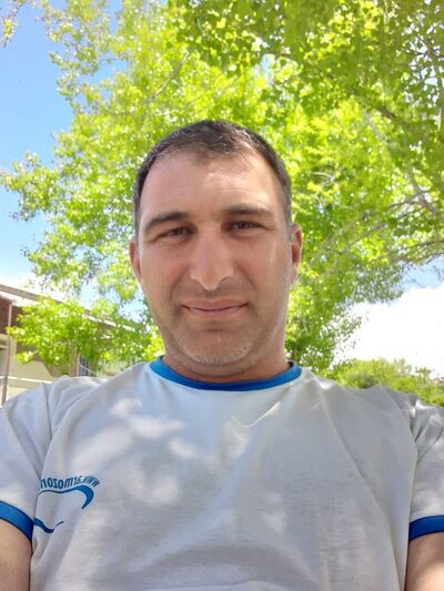  ,   Artur, 43 ,   ,   