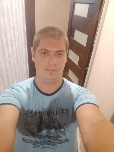  Sherman Oaks,   , 37 ,   ,   