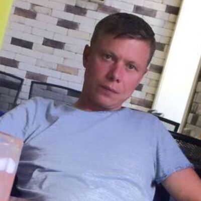  ,   Denis, 43 ,   ,   , c 