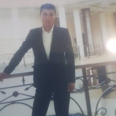  ,   Jon, 35 ,   ,   