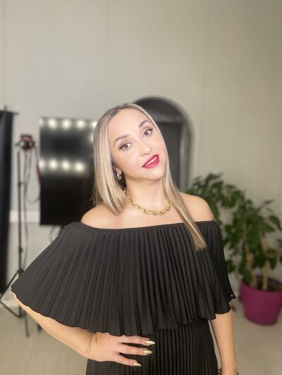  ,   Sofi, 35 ,   c 