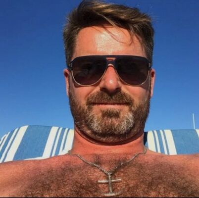  ,   Roland, 38 ,   ,   