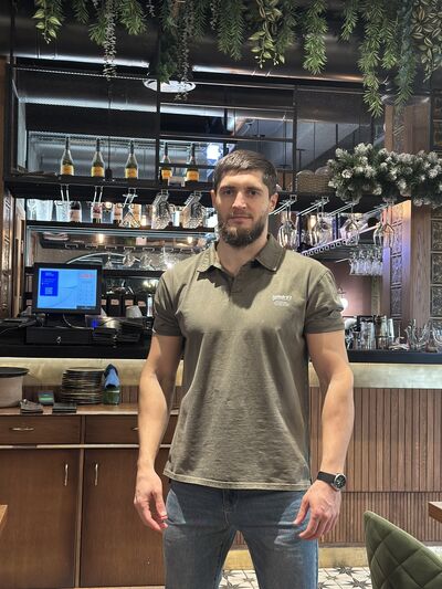  ,   Oleg, 31 ,   ,   