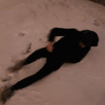  ,   Nik, 23 ,   