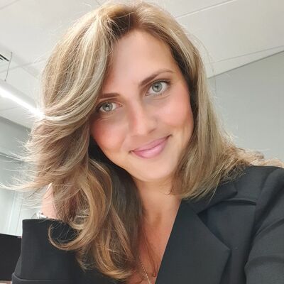  ,   Anna, 37 ,   ,   