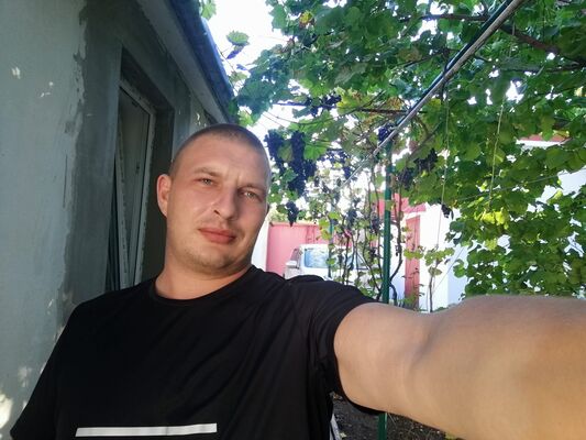  ,   Aleks, 39 ,  