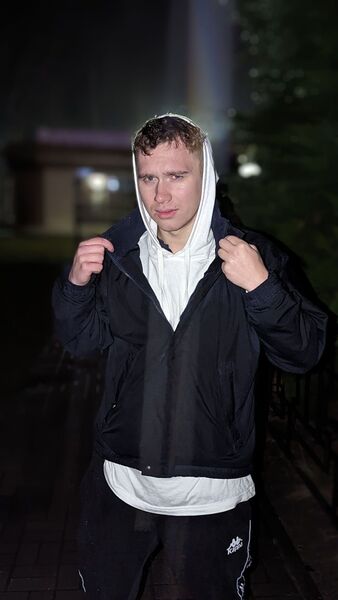  ,   Vadim, 23 ,   