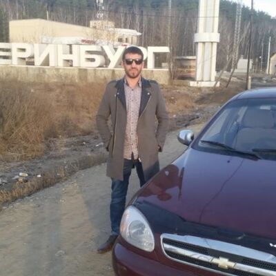  ,   Tojiddin, 42 ,   ,   