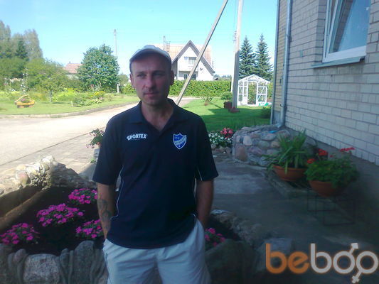  3058211  Sergej, 53 ,    