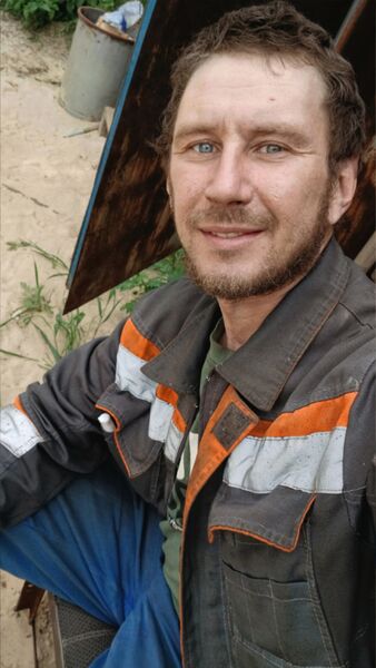  ,   Konstantin, 28 ,   ,   