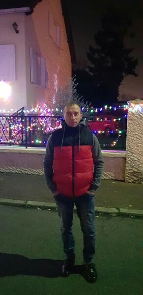  Corbeil-Essonnes,   Gocha, 37 ,   ,   , c 