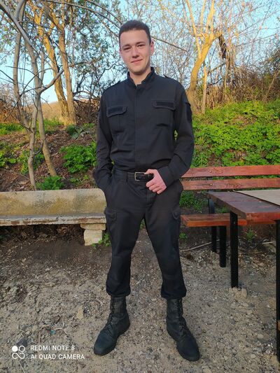  ,   Stefan, 22 ,   ,   