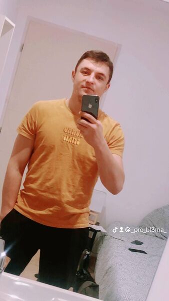  ,   Yurii, 27 ,   ,   , c 