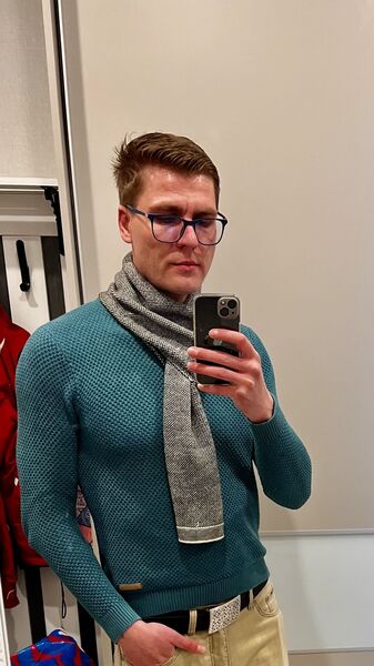  ,   Pavel, 34 ,     , c 